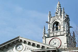 horloge de l'H&ocirc;tel de ville d'Avignon  &copy; VF