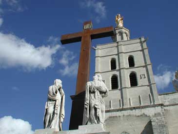 Notre Dame des Doms en Avignon  © VF