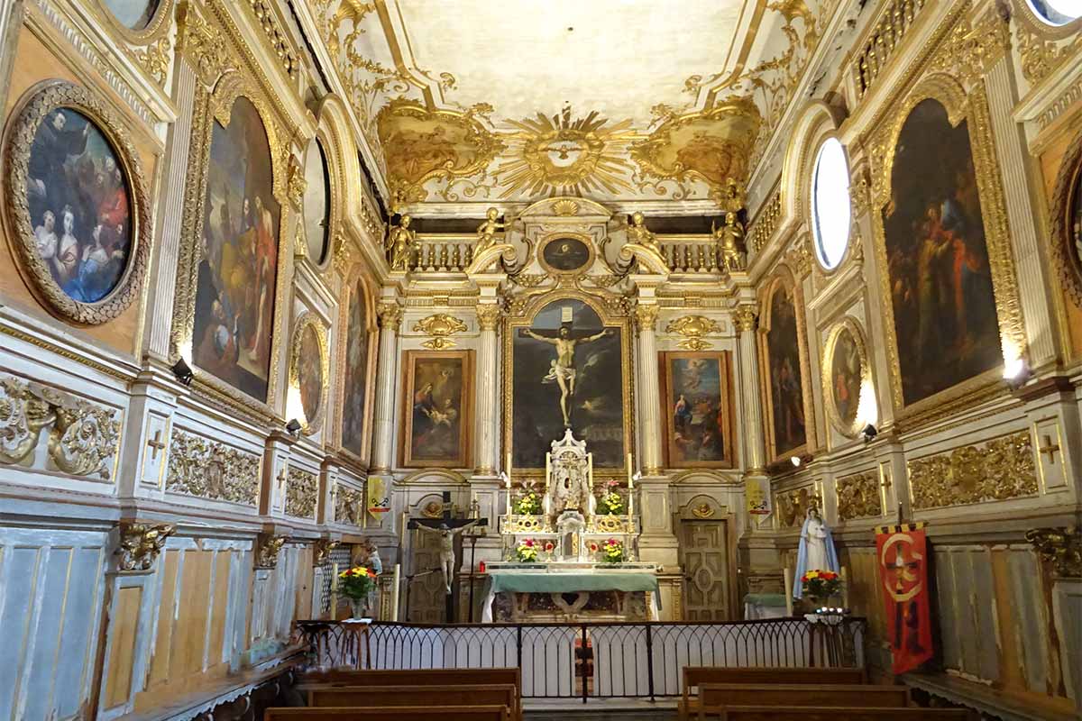 Chapelle des Pénitents noirs à Avignon © VF