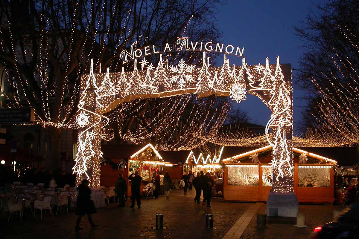 la place de l'horloge en Avignon  © VF