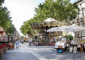 la place de l'horloge en Avignon  &copy; VF