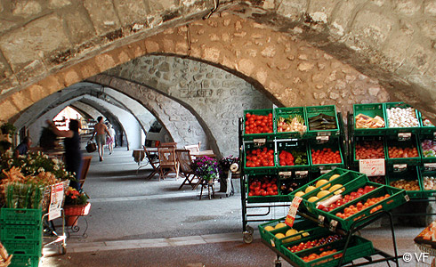 buis les baronnies arcades