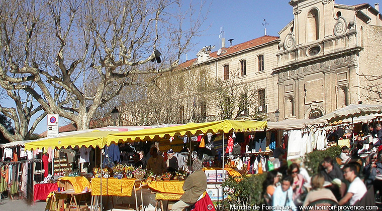 March&eacute; de Forcalquier Provence