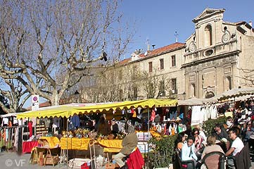 March&eacute; de Forcalquier Provence