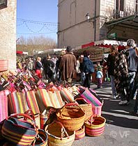 March&eacute; de Forcalquier Provence
