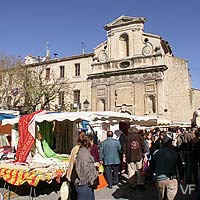 March&eacute; de Forcalquier Provence