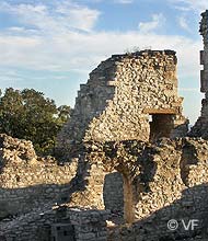 Chateau de Thouzon - le Thor Provence