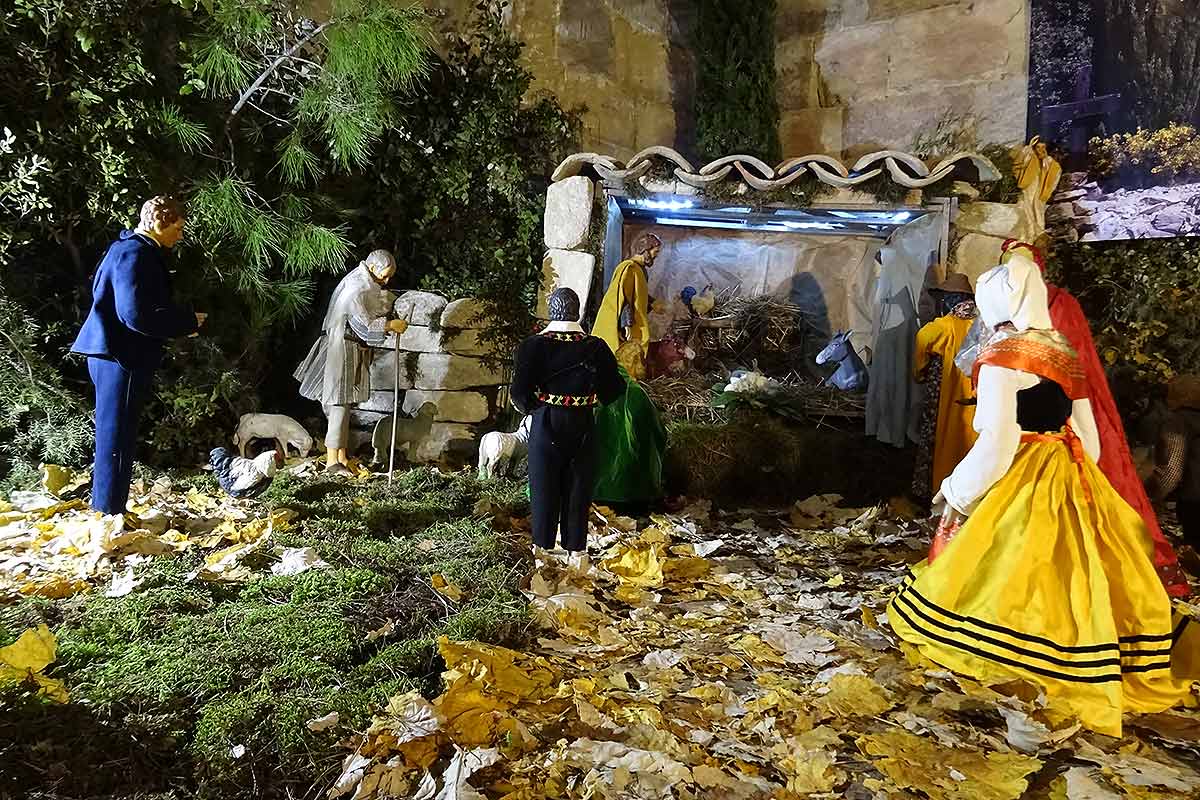 Crèche de Noël à Caromb