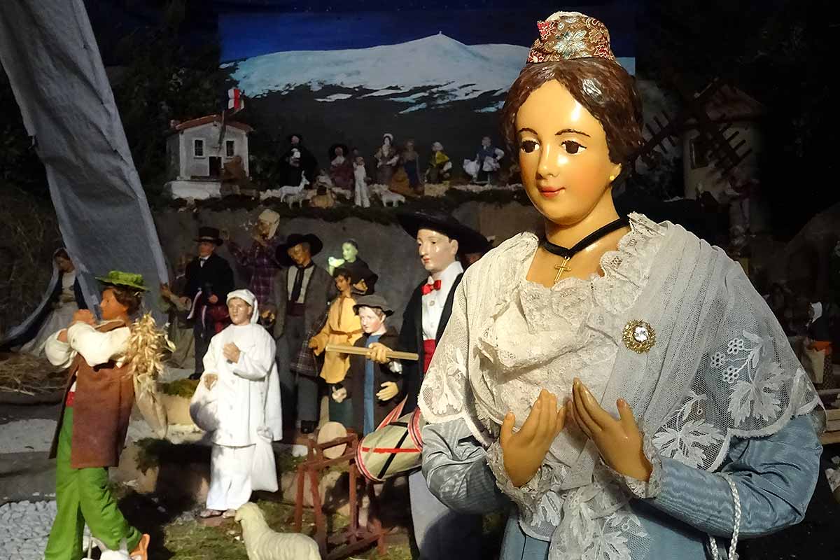 Crèche de Noël à Montfavet