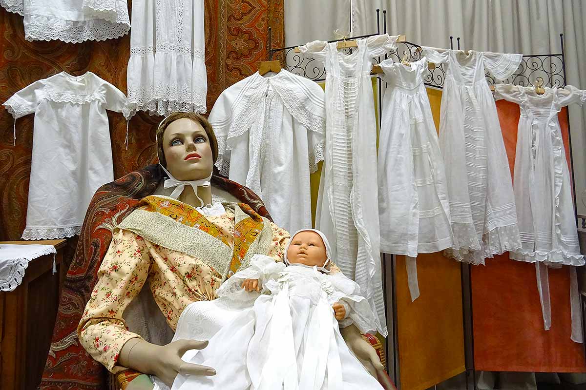 Crèche de Noël à Montfavet