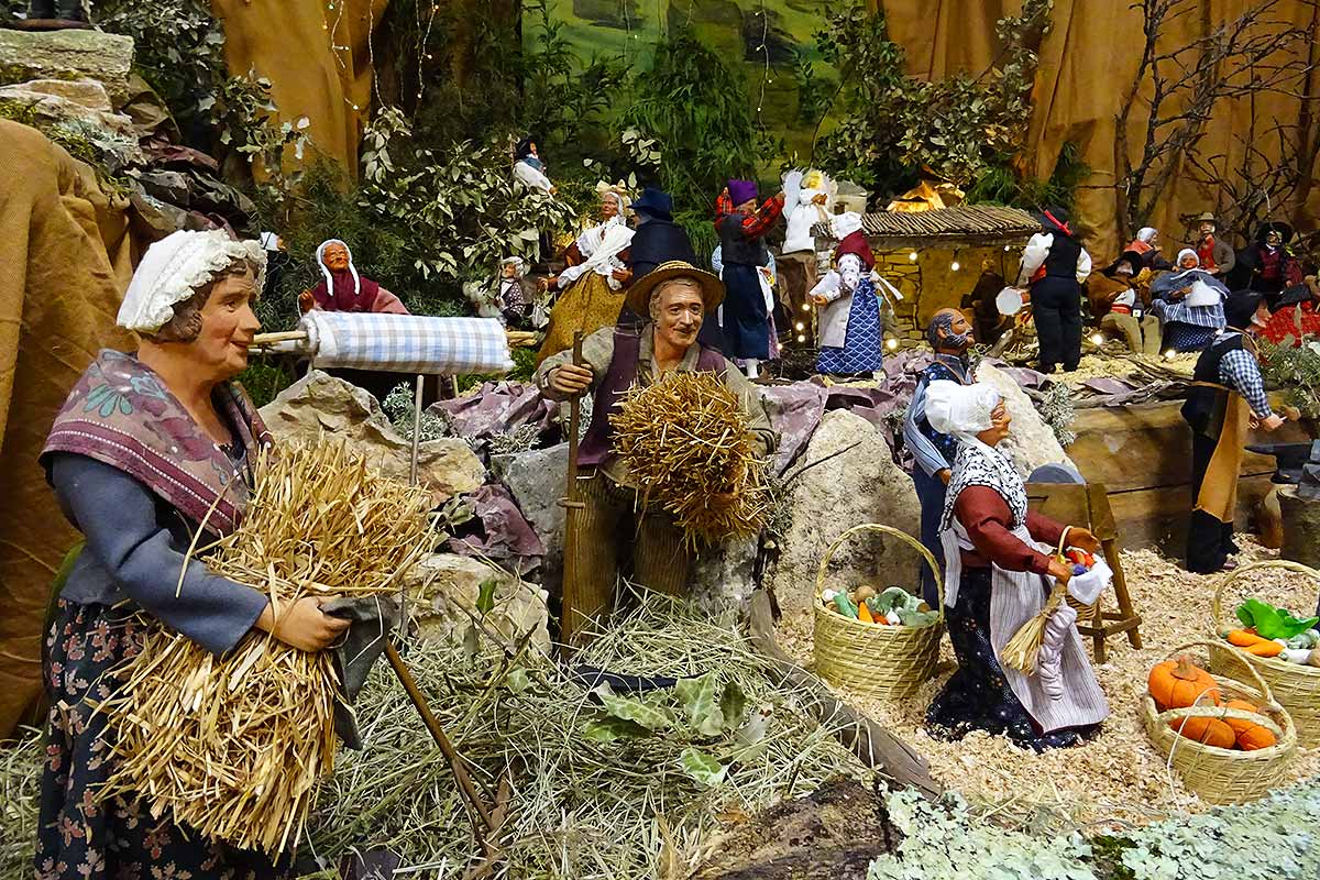 Crèche de Noël à Montfavet