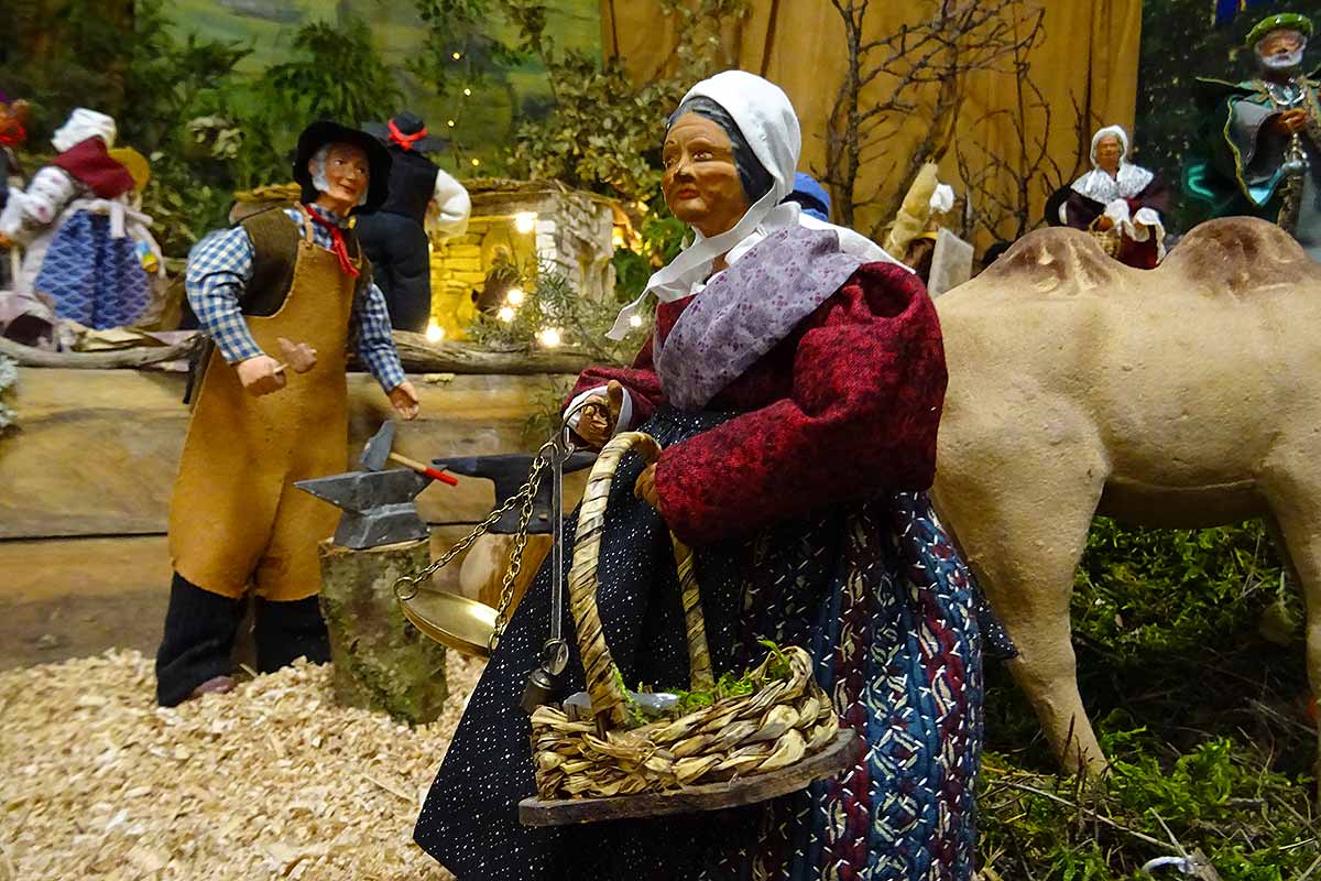 Crèche de Noël à Montfavet