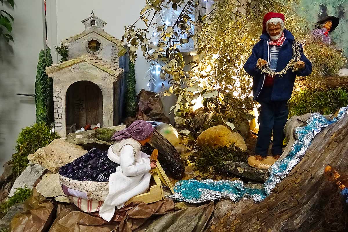 Crèche de Noël à Montfavet