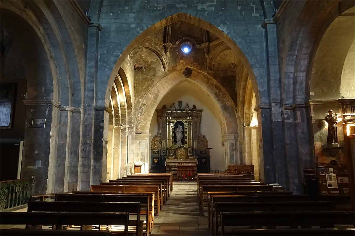 Crèche de Noël à Venasque © VF