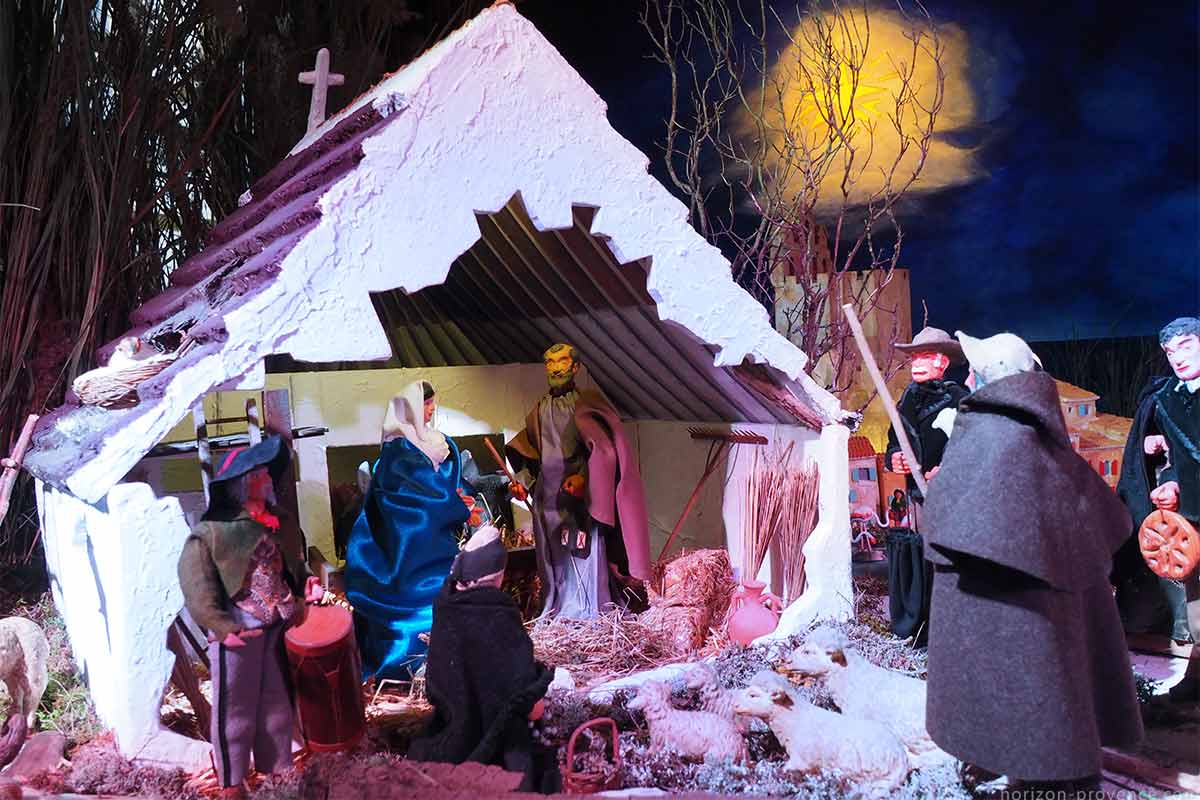 Crèche de Noël provençale Palais du Roure Avignon