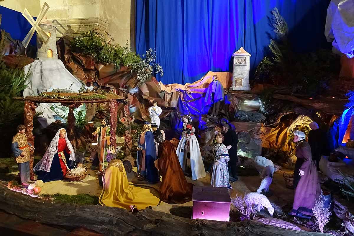 Crèche de Noël à Robion