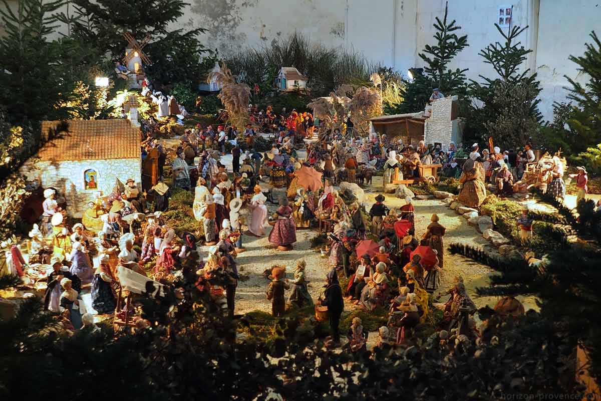 Crèche de Noël à Tarascon