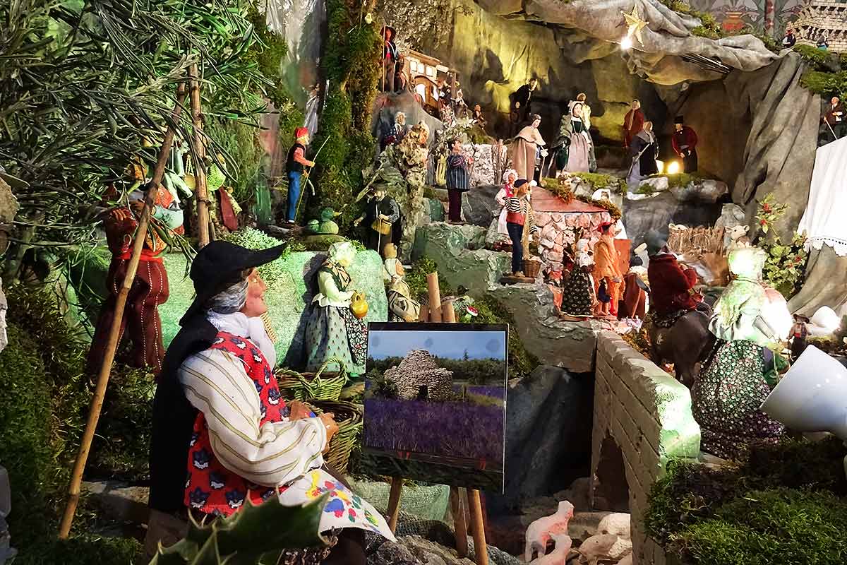 Crèche de Noël aux Valayans