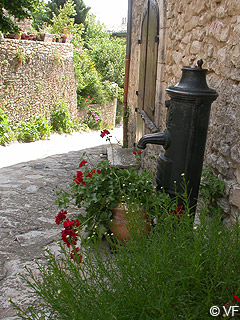 Simiane-la-rotonde