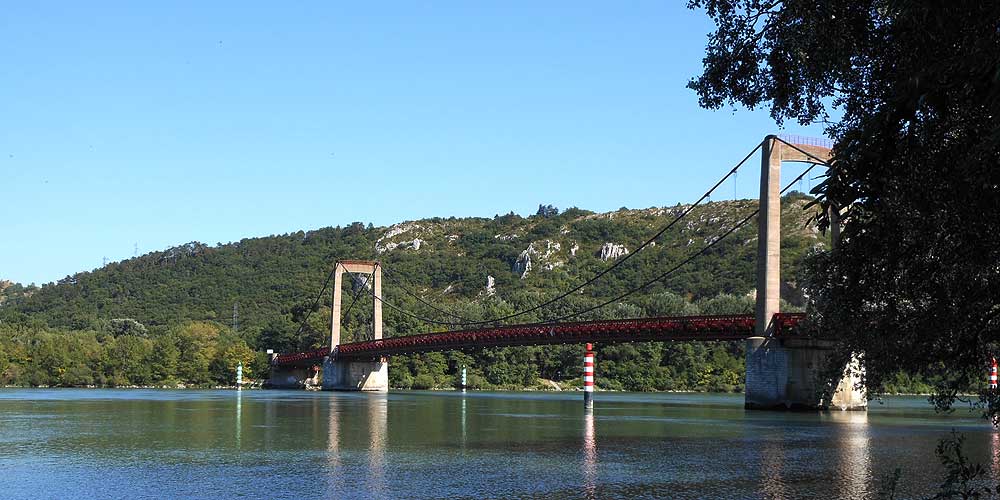 Viviers Pont suspendu