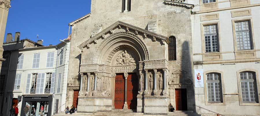 Arles cathédrale Sainte Trophime