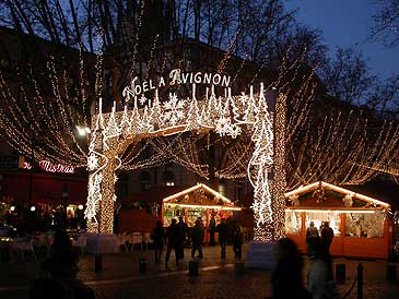 la place de l'horloge en Avignon  © VF