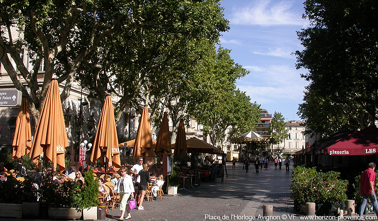 la place de l'horloge en Avignon  © VF