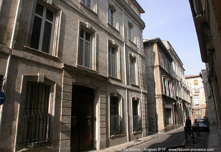 rue banasterie en Avignon © VF