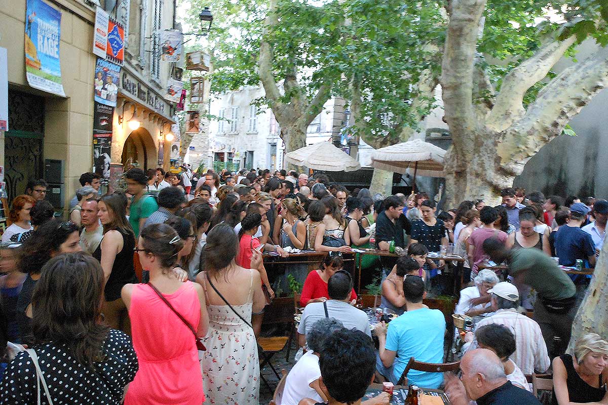 La Rue des Teinturiers Festival d'Avignon