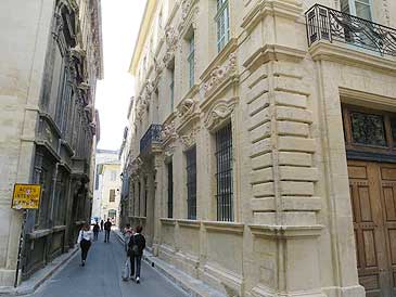 rue du roi René en Avignon   © VF