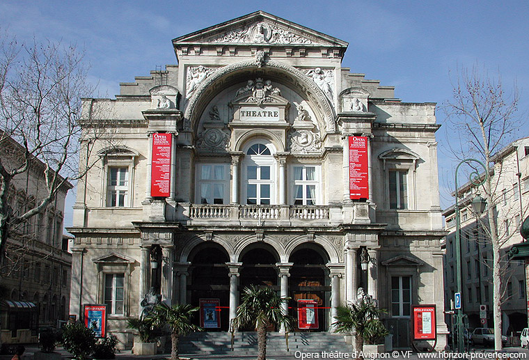 Avignon's city Theater © VF