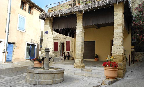Beaumes de Venise village