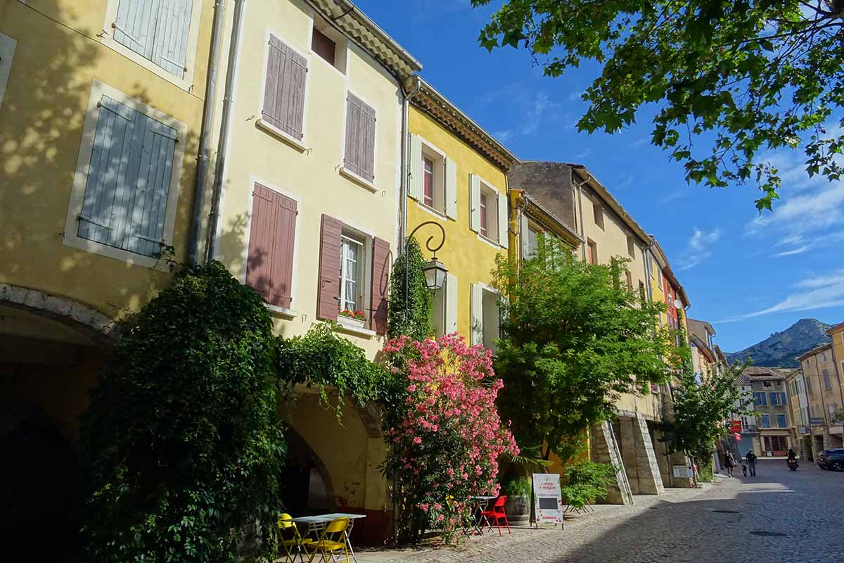 Buis les baronnies arcades