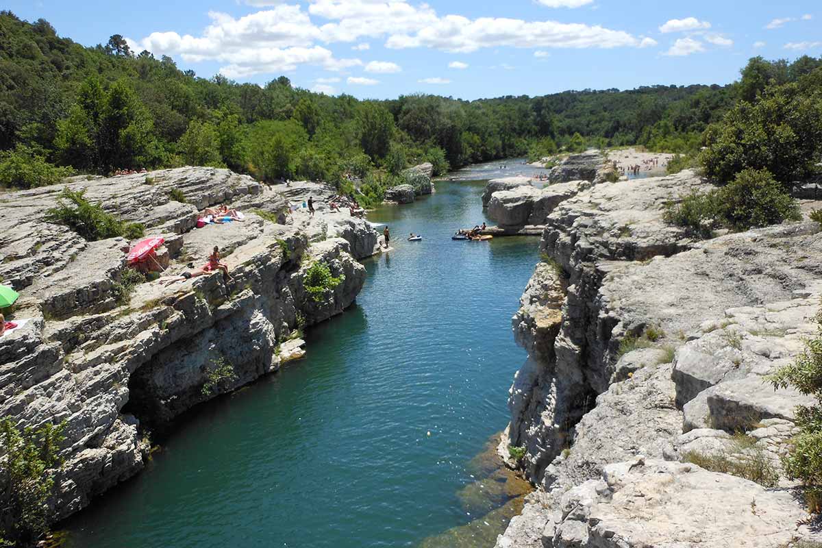 Les marmites de géant de la cascade du Sautadet, La Roque-sur-Cèze, Gard —  Planet-Terre