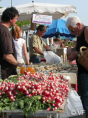 Marché de Velleron