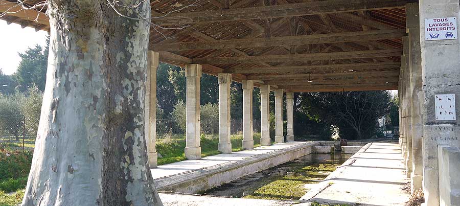 Fontvieille - lavoir municipal