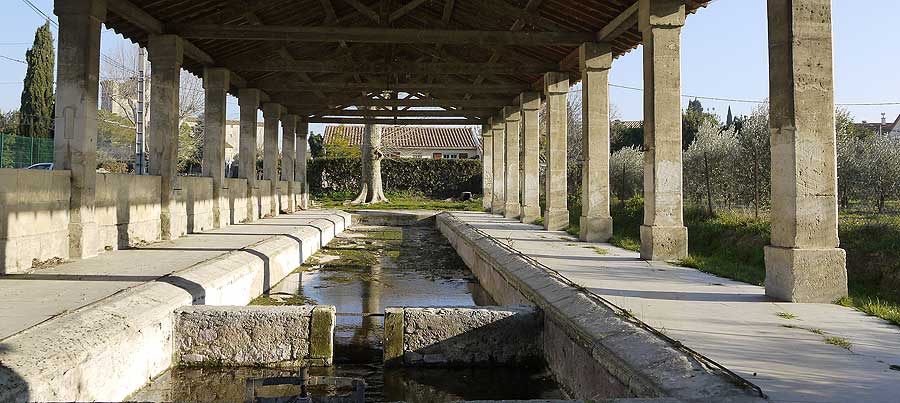 Fontvieille - lavoir municipal