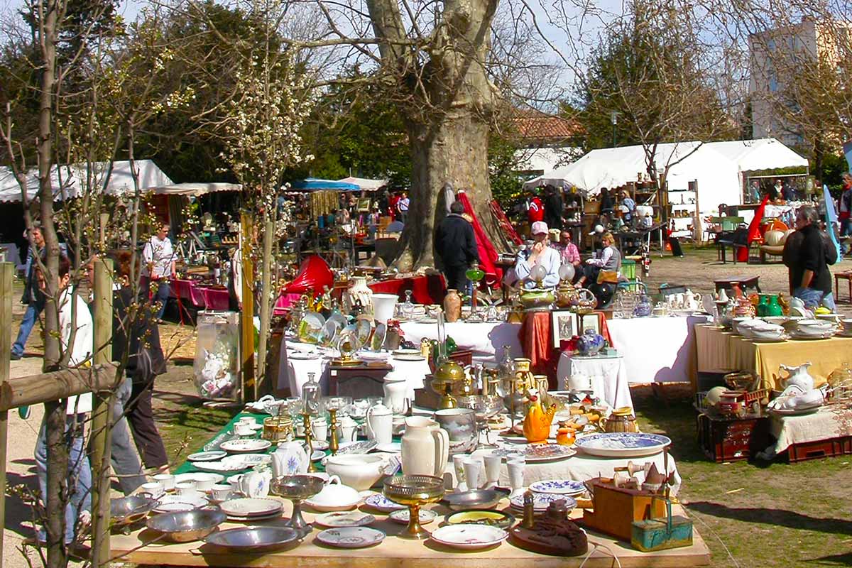 Antiques in Isle sur Sorgue
