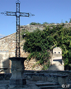 Grignan village