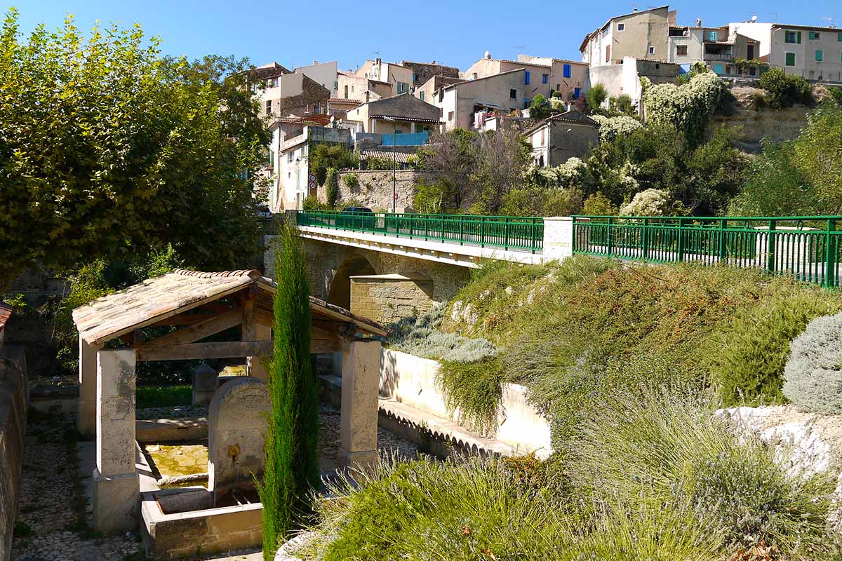 tenza la tour d'aigues