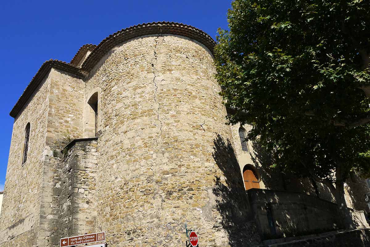 la tour d'aigues nombre d'habitants