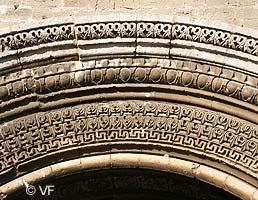 Eglise romane au Thor en Provence