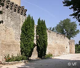 Le Thor village en Provence