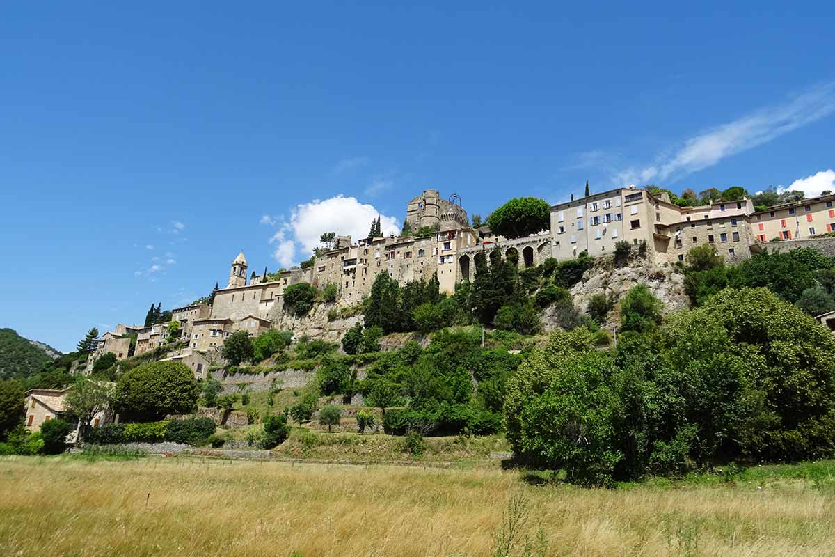 Montbrun-les-bains Chateau