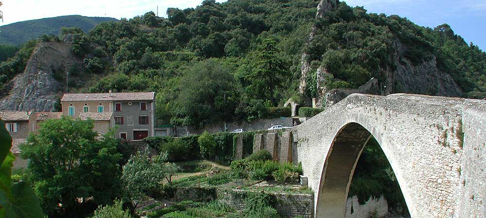 NYONS en Drôme provençale Photos Horizon Provence