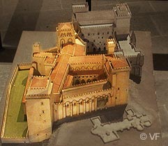Palais vieux Palais des Papes Avignon © VF