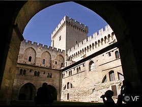 Palais vieux Palais des Papes Avignon © VF