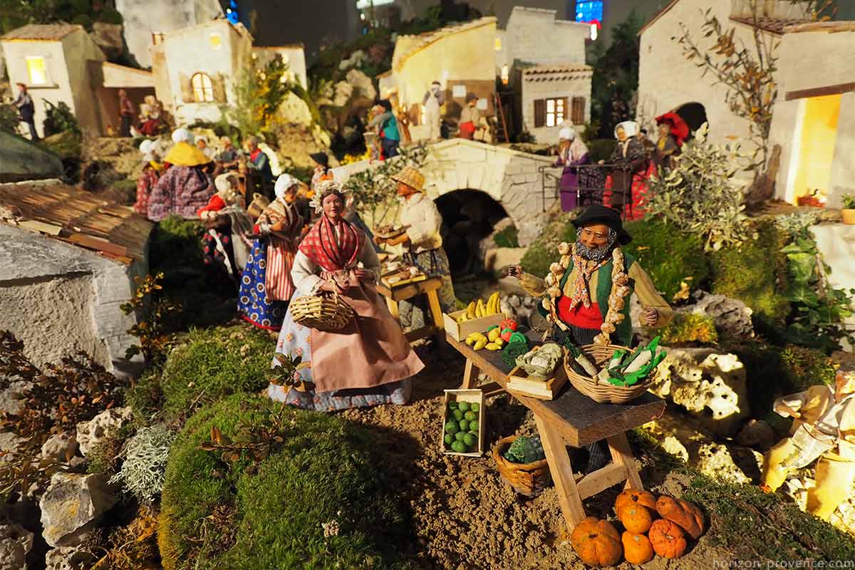 Crèche de Noël à Banon en Provence © VF