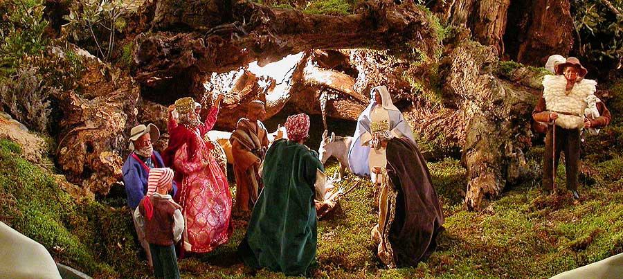 Crèche de Noël à Banon en Provence © VF
