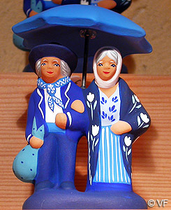 Santons bleus Véronique Dornier  © vf